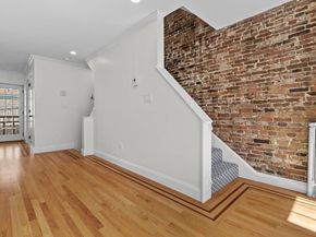 11 Wiget St 4, Boston MA 02113