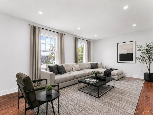 70 Edgehill Rd, Winthrop MA 02152