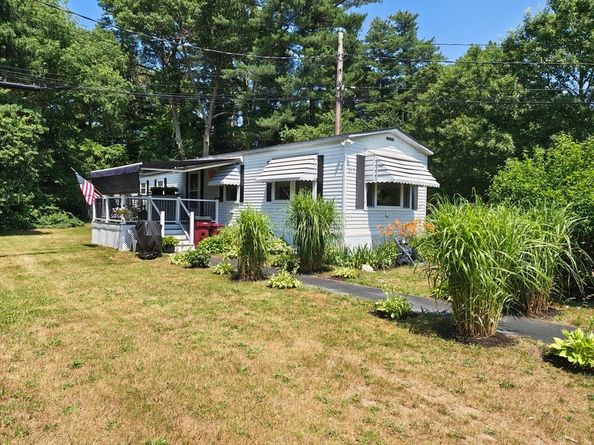 317 W Grove St, Middleboro MA 02346