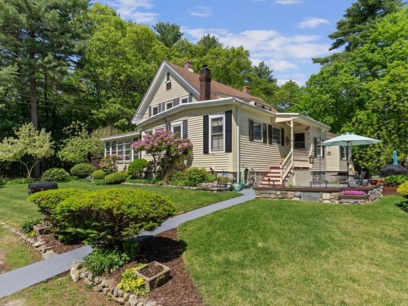 14 Naylor Ave, Chelmsford MA 01863