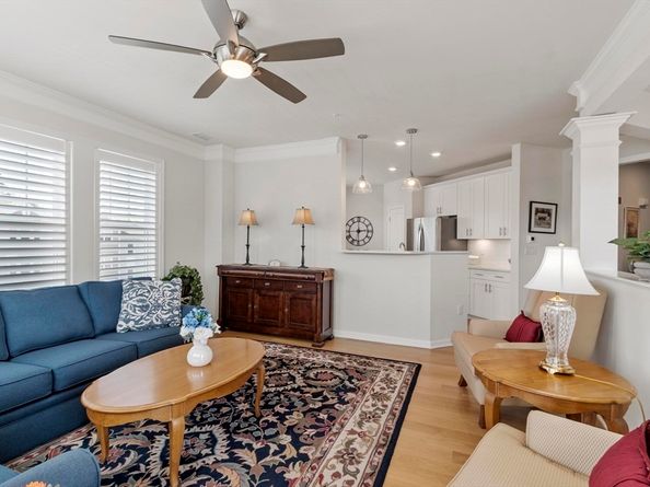 6 Overlook Dr 305, Andover MA 01810