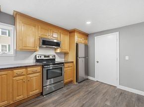 3 Chestnut Street, Dudley MA 01571
