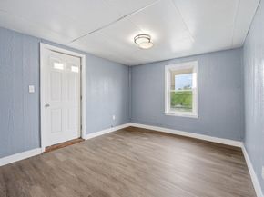 3 Chestnut Street, Dudley MA 01571