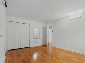 17 Weld St 11, Framingham MA 01702