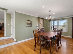 63 Uxbridge Rd, Sutton MA 01590
