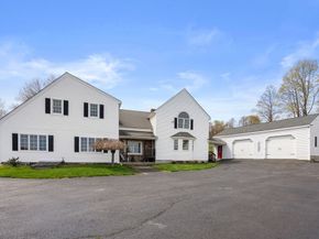 63 Uxbridge Rd, Sutton MA 01590