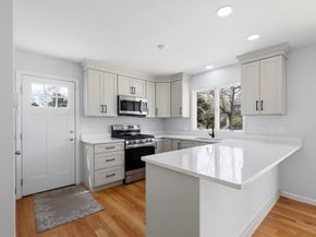 49 Onset Avenue, Wareham MA 02532