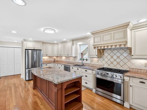 24 Fielding Street, Concord MA 01742