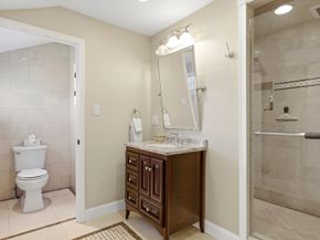 41-43 Stone St, Walpole MA 02081
