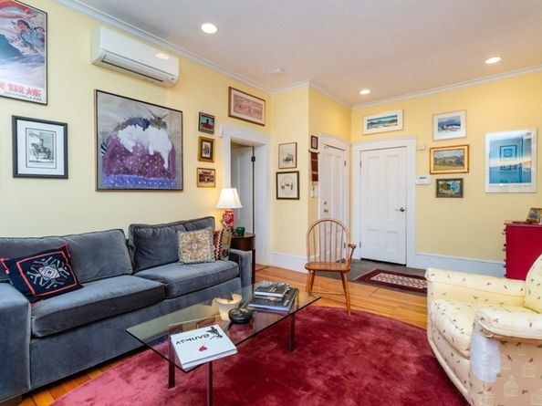 21 Lee Street 2R, Cambridge MA 02139