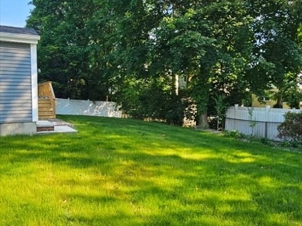 61 Huntington Ave, Brockton MA 02301
