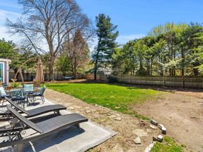 11 Woodbridge Rd, North Andover MA 01845