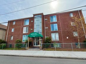 124 Addison St 4, Chelsea MA 02150