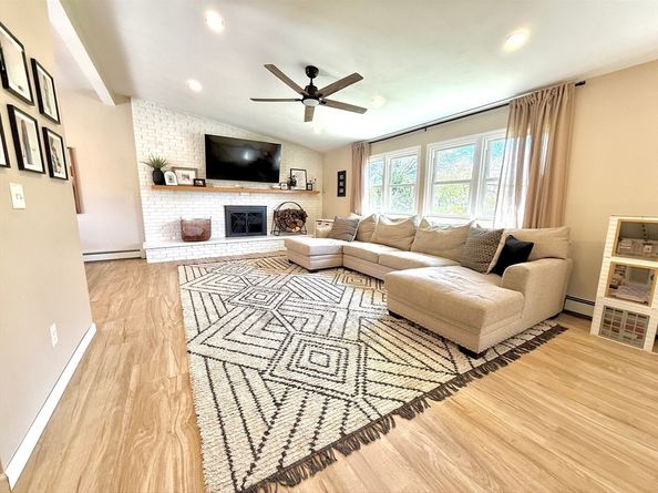 76 Airport Rd, Dudley MA 01571