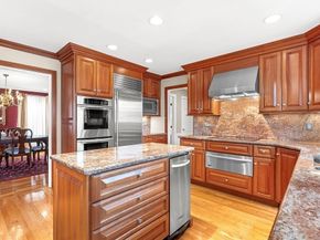 2 Liberty Ln, Lynnfield MA 01940
