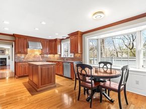 2 Liberty Ln, Lynnfield MA 01940