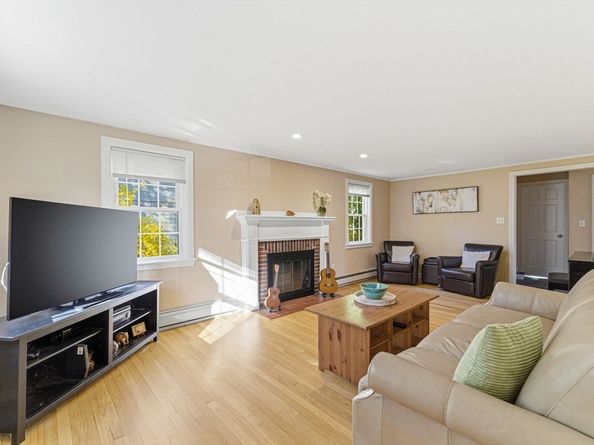 65 Spring St, Lexington MA 02421