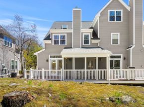 25 Pond Lane 25, Burlington MA 01803