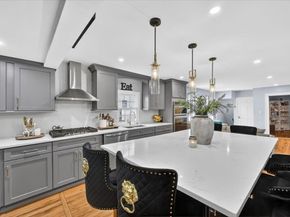 21 Pine Ave, Brockton MA 02301