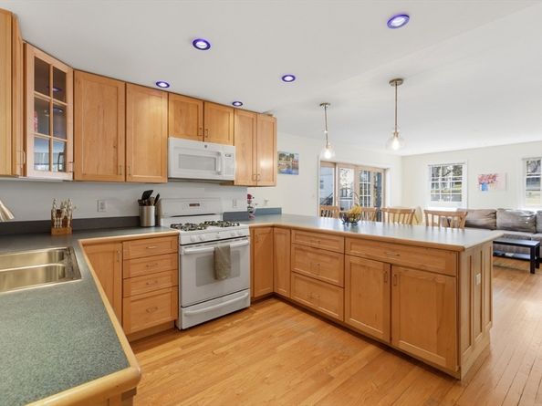 15 Ellison Road, Lexington MA 02420