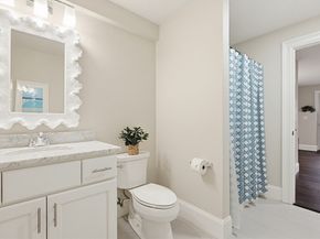 194 Lindbergh Ave, Needham MA 02494