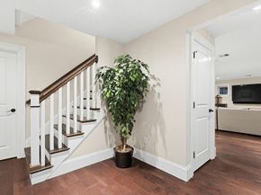 194 Lindbergh Ave, Needham MA 02494