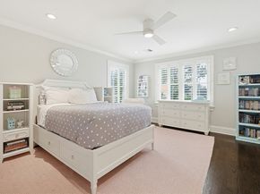 194 Lindbergh Ave, Needham MA 02494