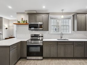 49 Essex St 1L, Salem MA 01970