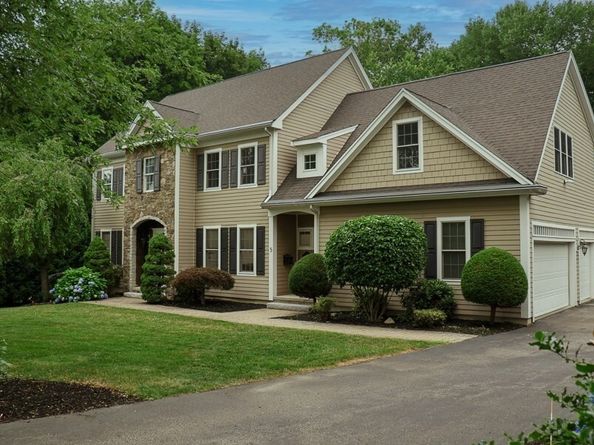 5 Merriam Avenue, Shrewsbury MA 01545