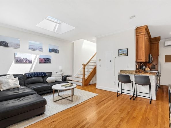 37 Worcester Street 5, Boston MA 02118