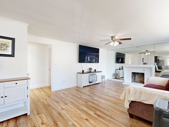 28 Deforest St, Boston MA 02136