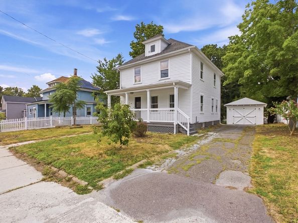 96 Union St, Holbrook MA 02343