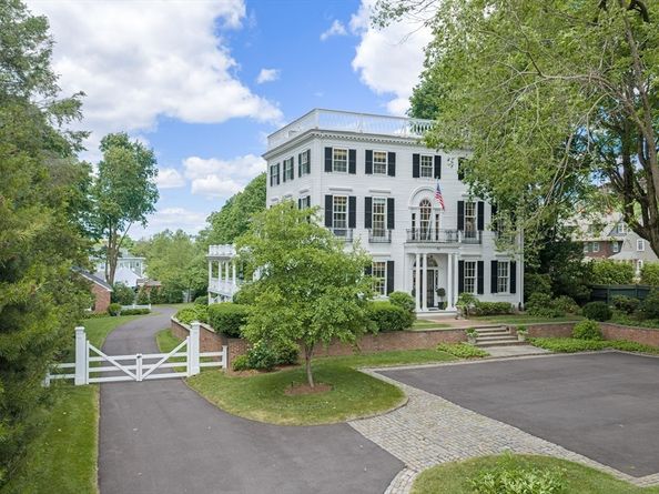 75 Canton Ave, Milton MA 02186