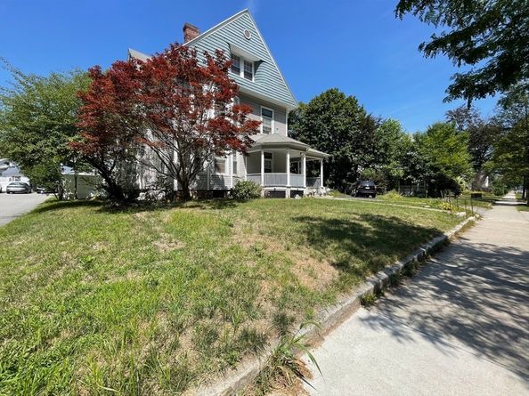 328 Highland St, Worcester MA 01608