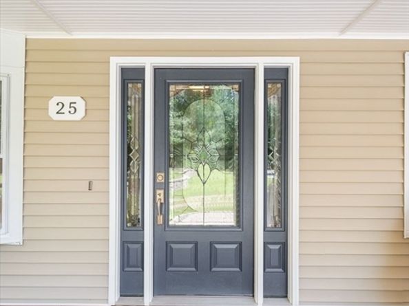 25 Turtle Lane, North Andover MA 01845