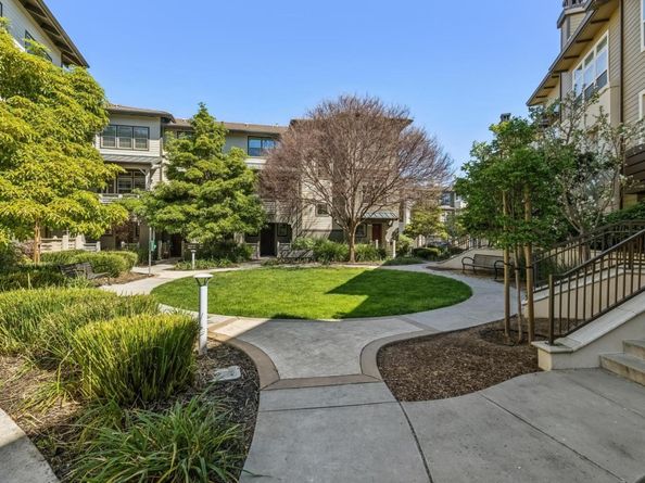 418 Chapman Lane, San Mateo CA 94403