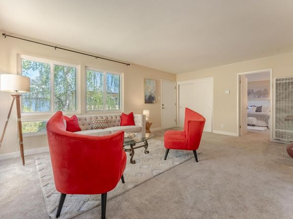 3049 Los Prados Street 223, San Mateo CA 94403