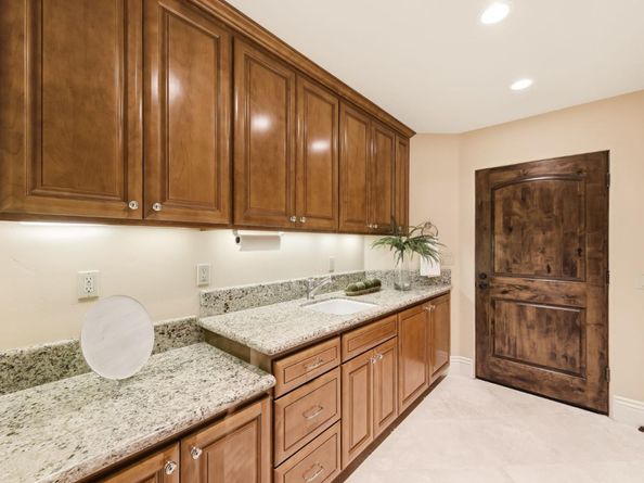 484 Cherry Avenue, Los Altos CA 94022