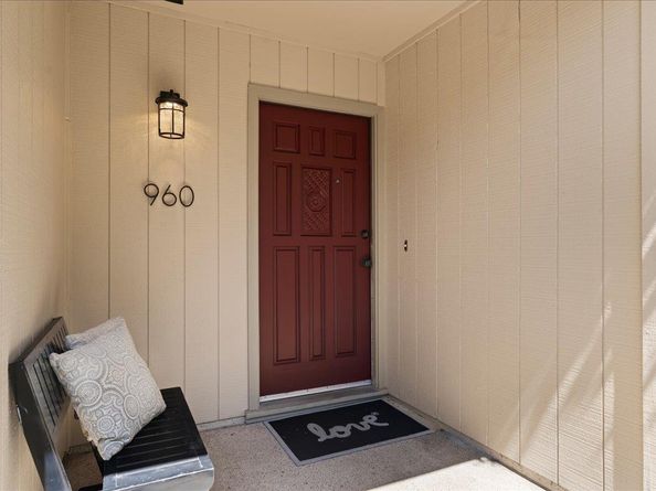 960 Lakeshire Court, San Jose CA 95126