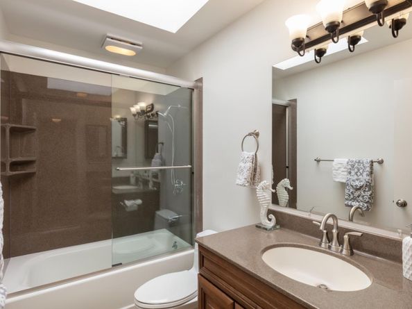 517 Ortega Street, San Francisco CA 94122