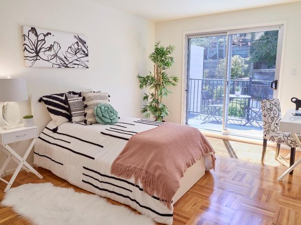 517 Ortega Street, San Francisco CA 94122