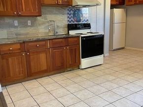 International, Oakland CA 94606