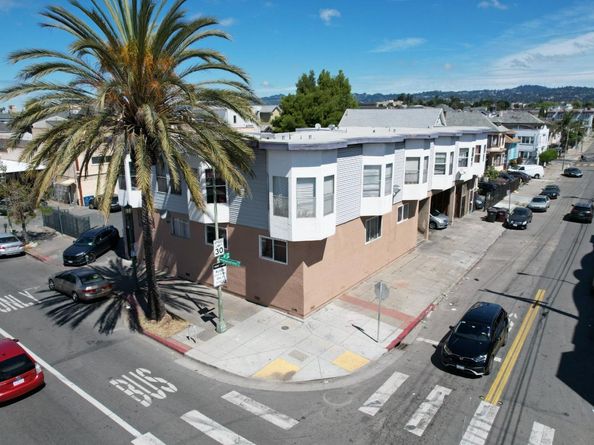 International, Oakland CA 94606
