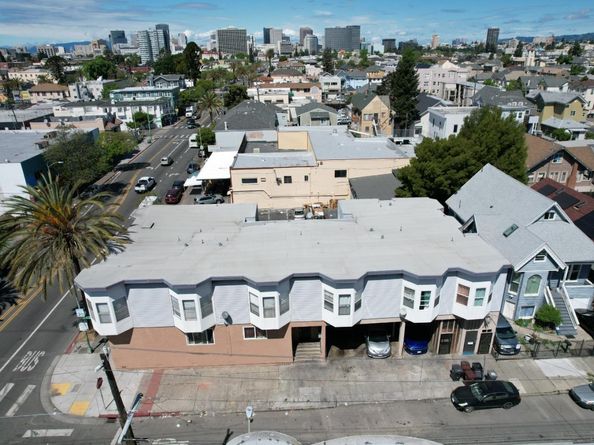 International, Oakland CA 94606