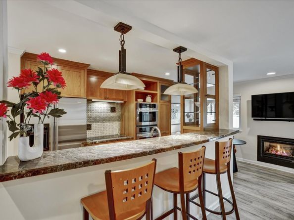 1070 Mercedes Avenue 2, Los Altos CA 94022