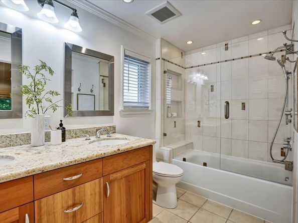 1070 Mercedes Avenue 2, Los Altos CA 94022