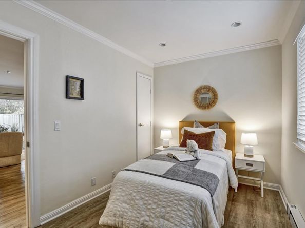 1070 Mercedes Avenue 2, Los Altos CA 94022