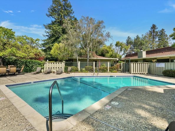 1070 Mercedes Avenue 2, Los Altos CA 94022