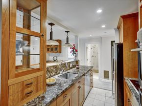 1070 Mercedes Avenue 2, Los Altos CA 94022