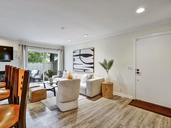 1070 Mercedes Avenue 2, Los Altos CA 94022